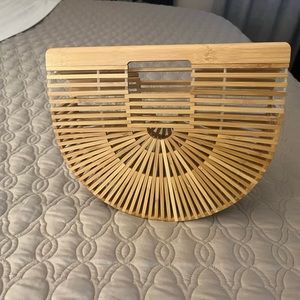 Handbag in bamboo